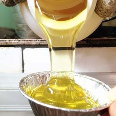 Adhesivo a base de solvente para cintas de doble cara y cintas de PVC