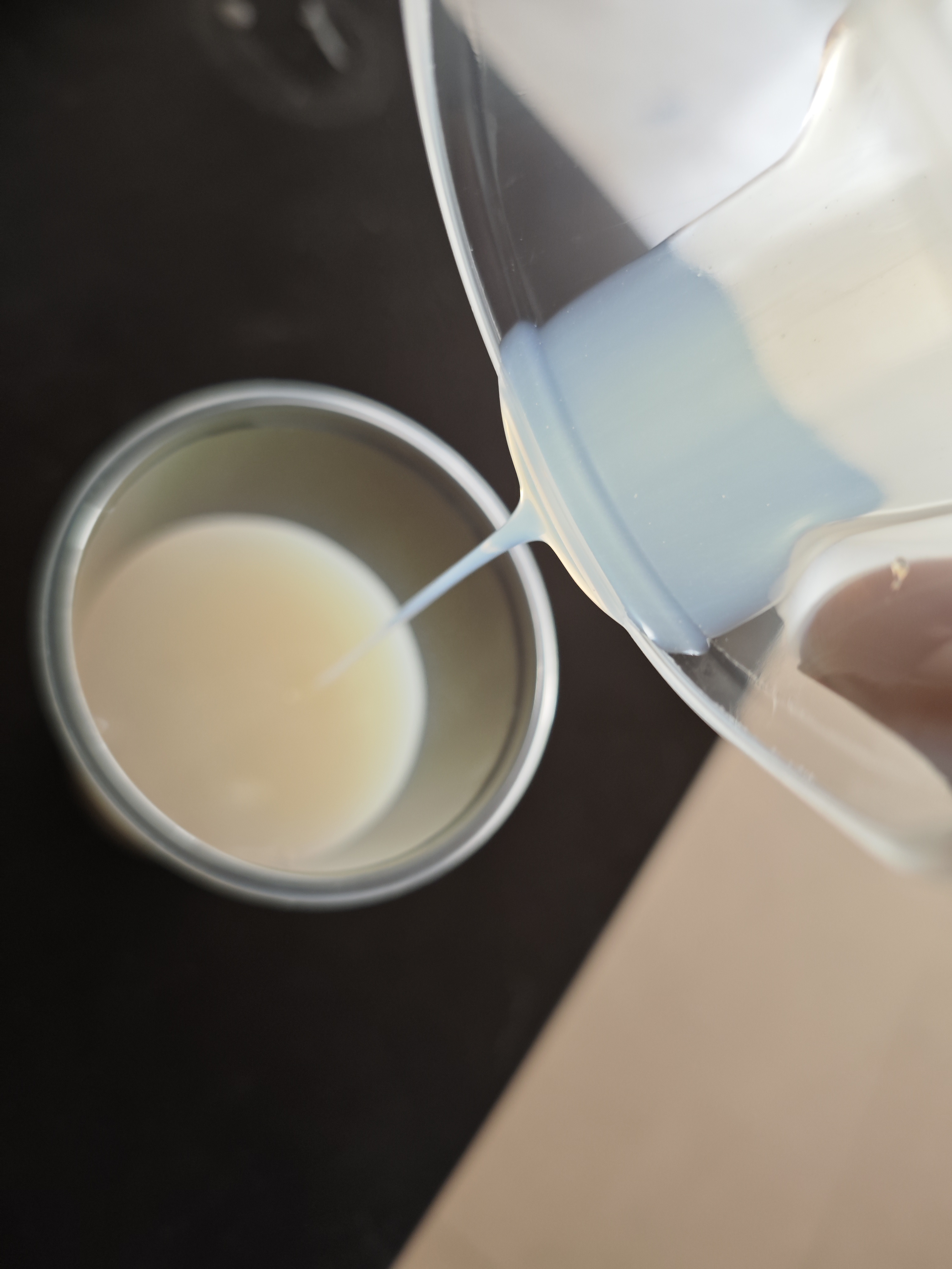 Adhesivo sensible a la presión acrílica a base de agua (TL-401) para una película protectora de superficie