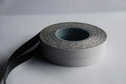 Adhesivo sensible a la presión acrílica a base de solvente para sustratos de PVC y PE